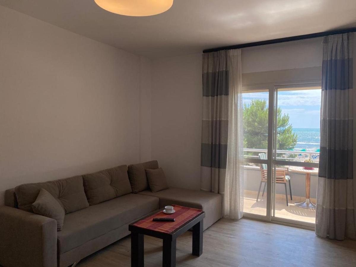 Rumar Hotel Durrës Buitenkant foto