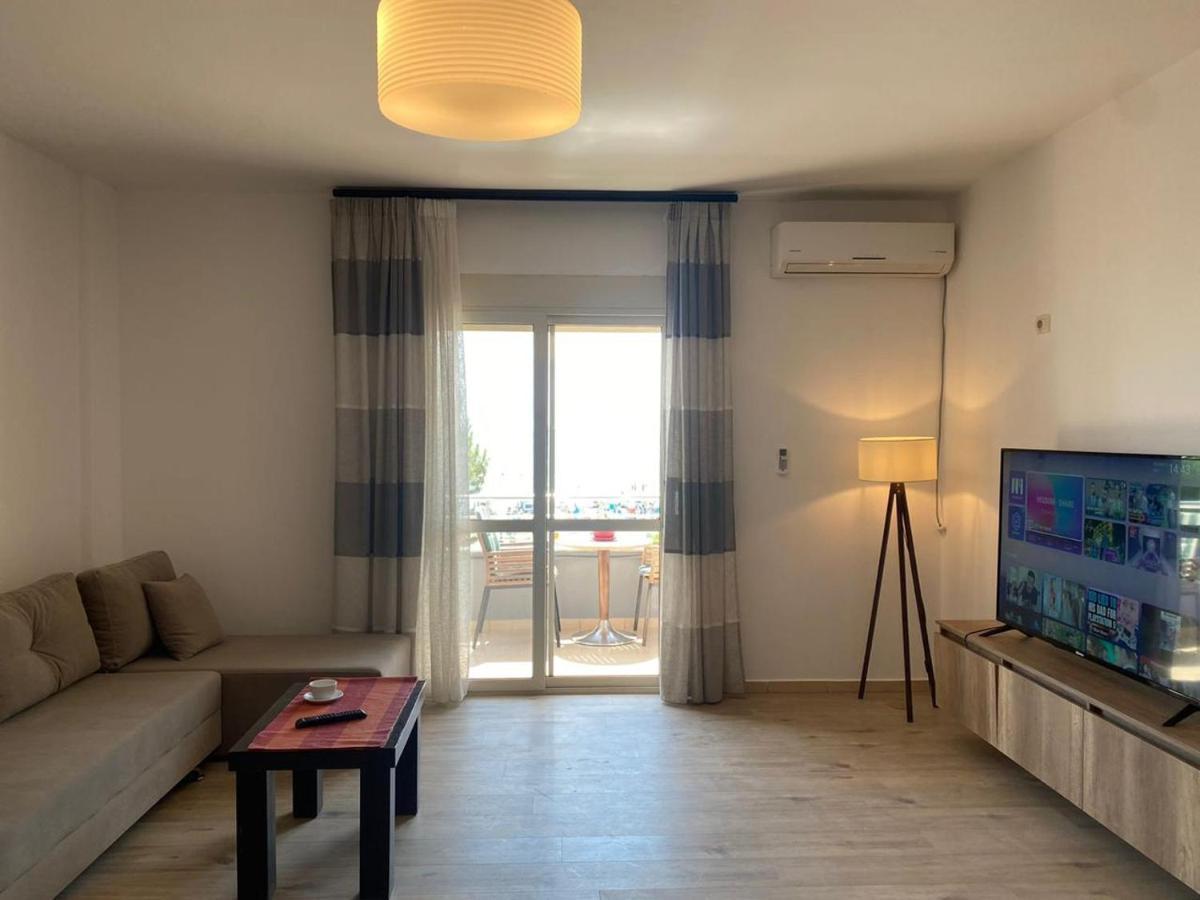 Rumar Hotel Durrës Buitenkant foto